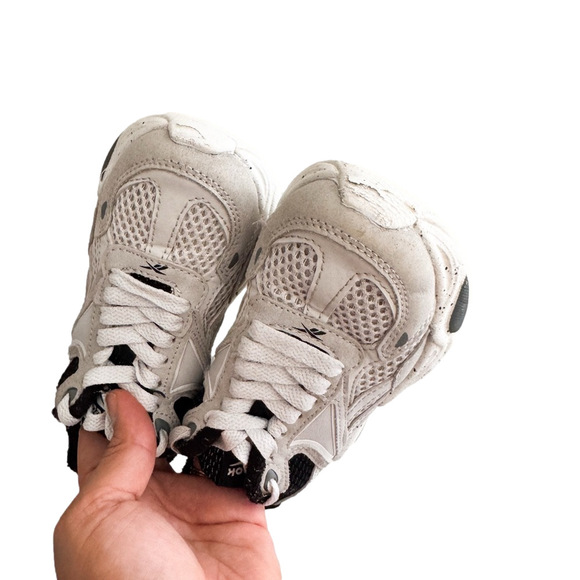 Reebok Toddler Kids boys girls Chunky Y2K Sneakers Size 11 White black neutral - Picture 11 of 13
